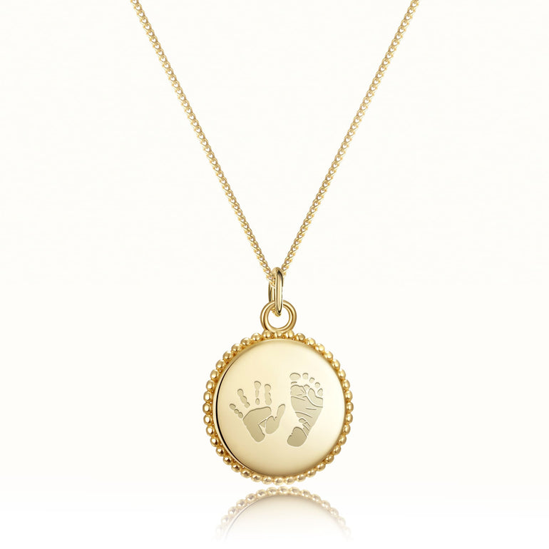 Halskette im Vintage Stil mit den Hand- und Fußabdruecken von Babys aus 925 Sterlingsilber, 14k vergoldet